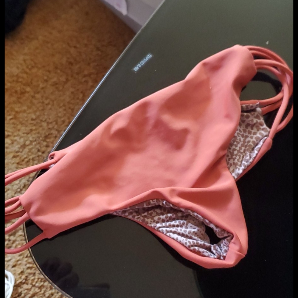 Bikini bottom
